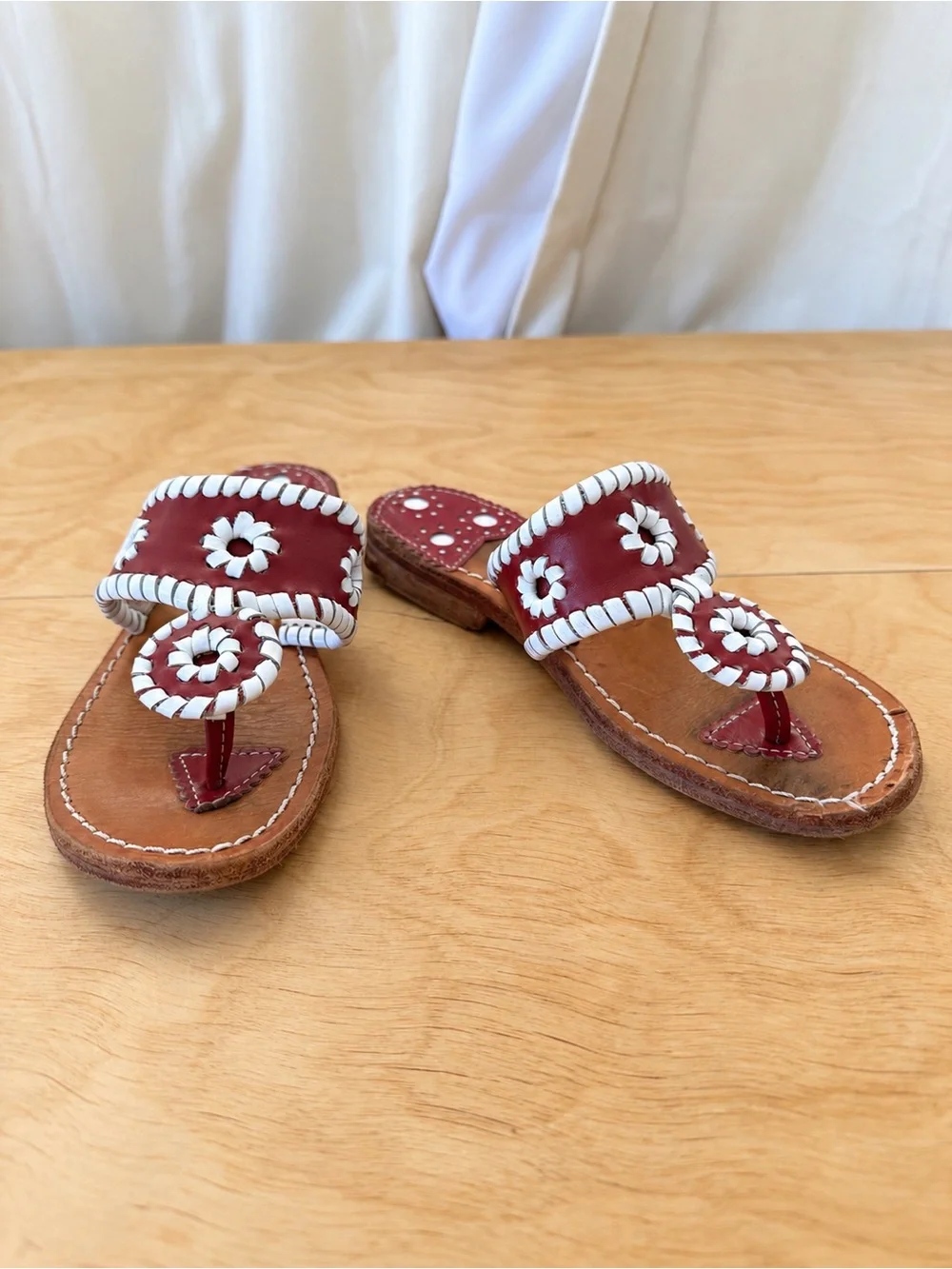 Steven Salario Red White Leather Floral Thong Sandals Vintage Preppy Resort